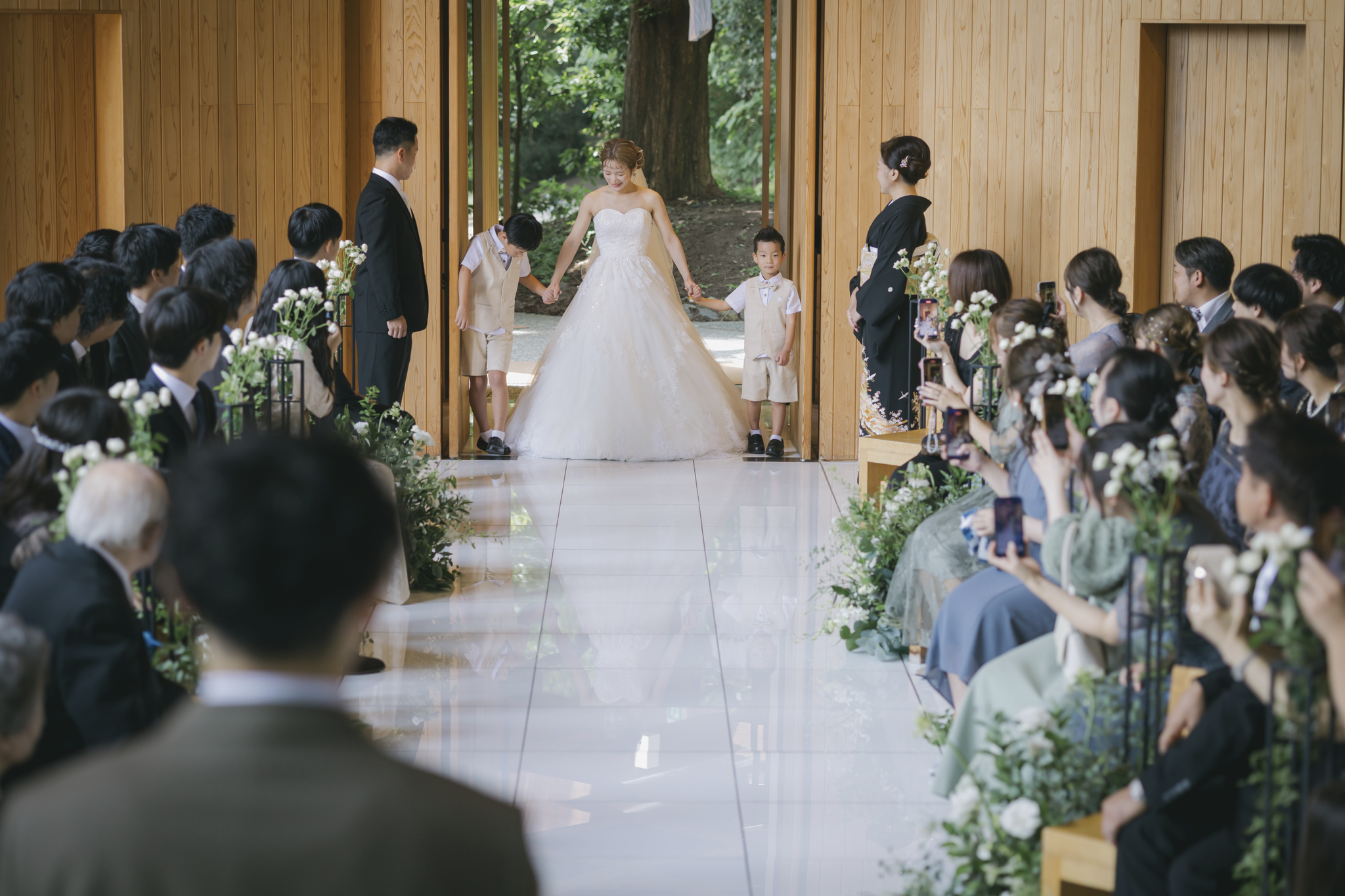 挙式　新婦入場