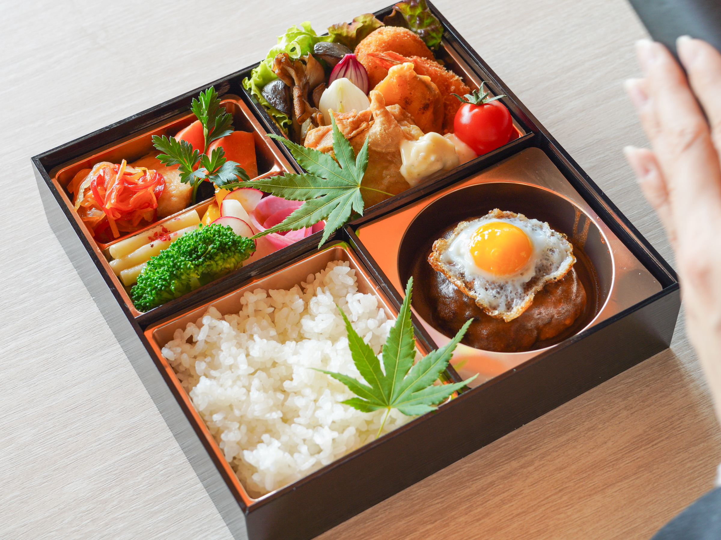北浜クラシック洋食御膳　NELU高麗橋