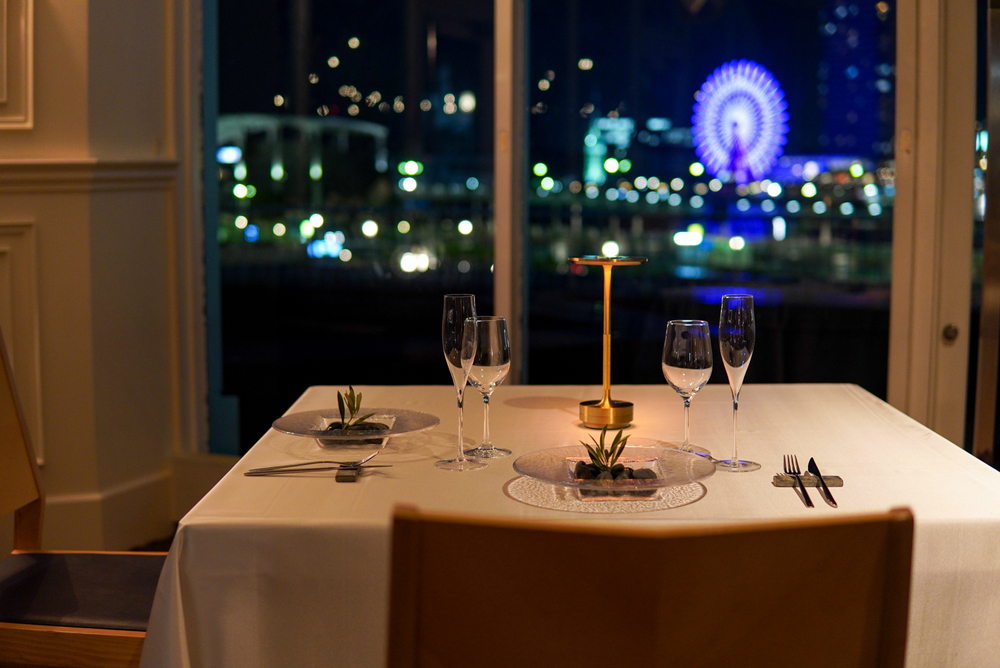 夜テーブル 夜景