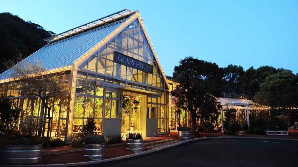 GLASS HOUSE夜